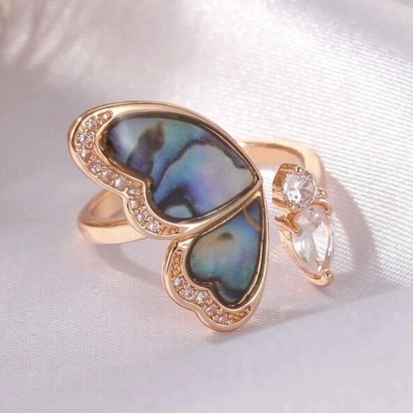 Anthropologie Jewelry - 🆕 butterfly marble ring (Sz 5-10)